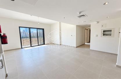 Apartment - 2 - 3 for sale in Aysha Residence - Maryam Island - Al Khan - Sharjah