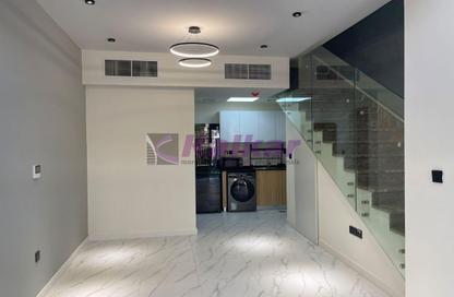 Townhouse - 1 - 2 for rent in Rukan 3 - Rukan - Dubai