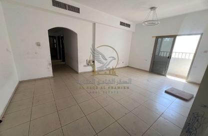 Apartment - 2 - 2 for rent in Qasimia 10 building - Al Mahatta - Al Qasimia - Sharjah Apartment - 2 - 2 for rent in Qasimia 10 building - Al Mahatta - Al Qasimia - Sharjah