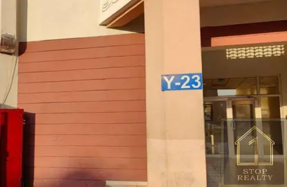 متجر - استوديو - 1 حمام للايجار في Y23 - طراز إنجليزي - المدينة العالمية - دبي