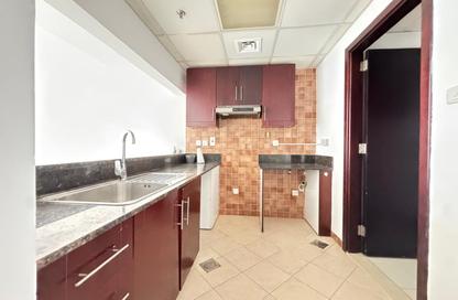 Apartment - 1 Bedroom - 2 Bathrooms for rent in Lake Shore Tower - JLT Cluster Y - Jumeirah Lake Towers - Dubai