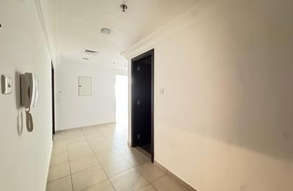Apartment - 1 Bedroom - 2 Bathrooms for rent in Lake Shore Tower - JLT Cluster Y - Jumeirah Lake Towers - Dubai