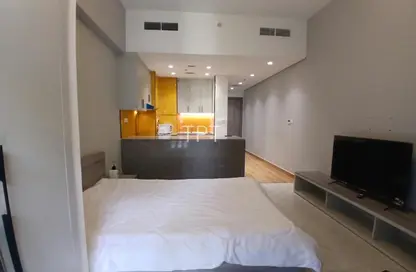 Apartment - 1 Bathroom for rent in The V Tower - Dubai Land Residence Complex - Dubai
