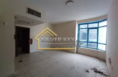 شقة - 1 حمام للايجار في الند - القاسمية - الشارقة شقة - 1 حمام للايجار في الند - القاسمية - الشارقة