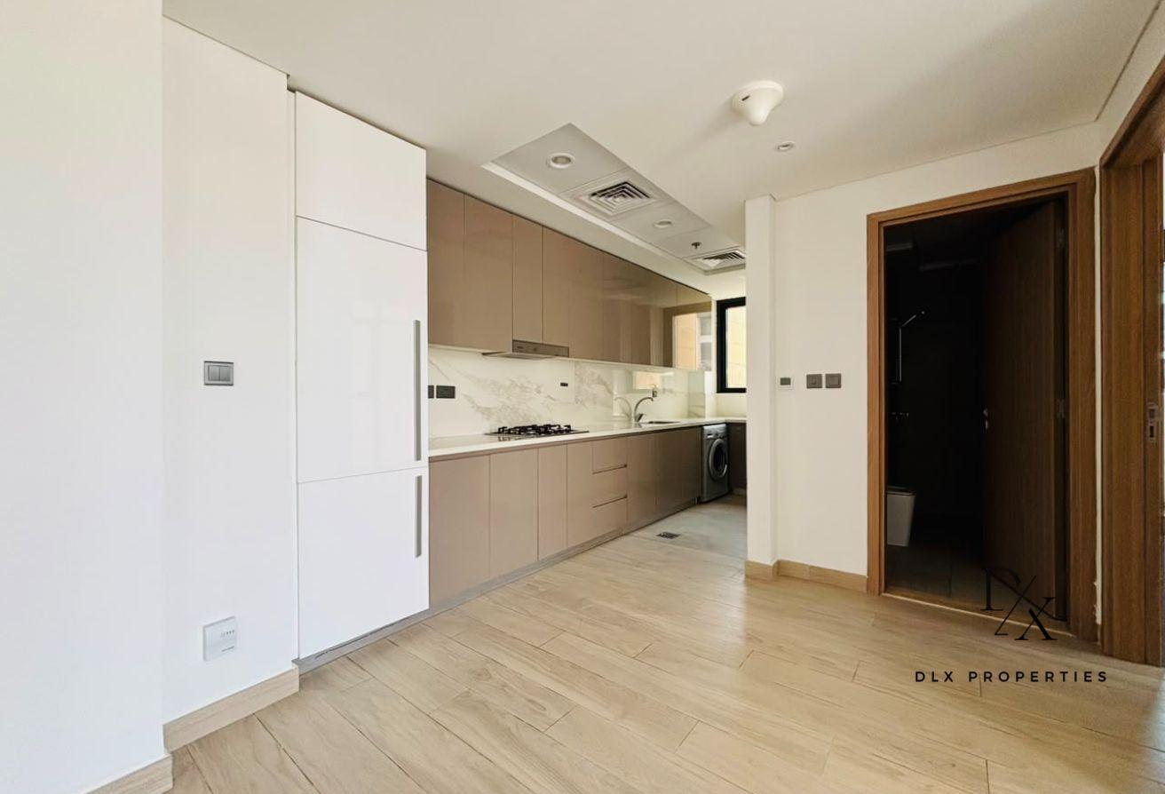 Corner Unit | Two Balcony | Spacious photo 4