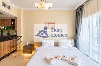 Apartment - Studio - 1 for rent in Burj Al Nujoom - Downtown Dubai - Dubai