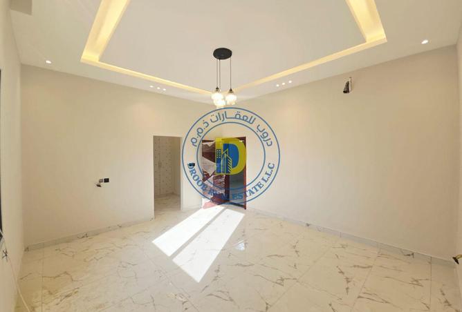 62088367 - Property Image 2