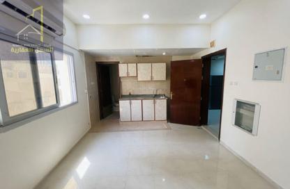 Apartment - Studio - 1 for rent in Al Khudayra Building - Al Ghuair - Al Gharb - Sharjah Apartment - Studio - 1 for rent in Al Khudayra Building - Al Ghuair - Al Gharb - Sharjah