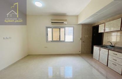 Apartment - Studio - 1 for rent in Al Khudayra Building - Al Ghuair - Al Gharb - Sharjah Apartment - Studio - 1 for rent in Al Khudayra Building - Al Ghuair - Al Gharb - Sharjah