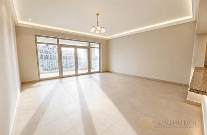 Apartment - 2 Bedrooms - 3 Bathrooms for rent in Al Tamr - Shoreline Apartments - Palm Jumeirah - Dubai