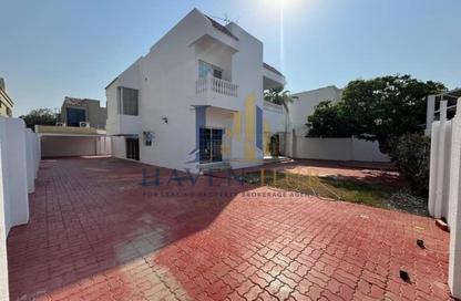 Villa - 5 - 5 for rent in Al Safa 2 - Al Safa - Dubai