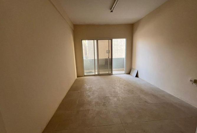 85302469 - Property Main Image