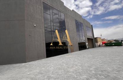 Warehouse - Studio - 4 Bathrooms for rent in Al Quoz Industrial Area 4 - Al Quoz Industrial Area - Al Quoz - Dubai