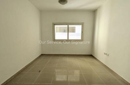 Apartment - 1 - 1 for rent in New Al Taawun Road - Al Taawun - Sharjah