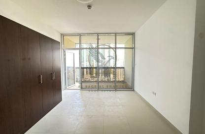 Apartment - 2 - 4 for rent in Dar Al Majaz - Jamal Abdul Nasser Street - Al Majaz - Sharjah Apartment - 2 - 4 for rent in Dar Al Majaz - Jamal Abdul Nasser Street - Al Majaz - Sharjah