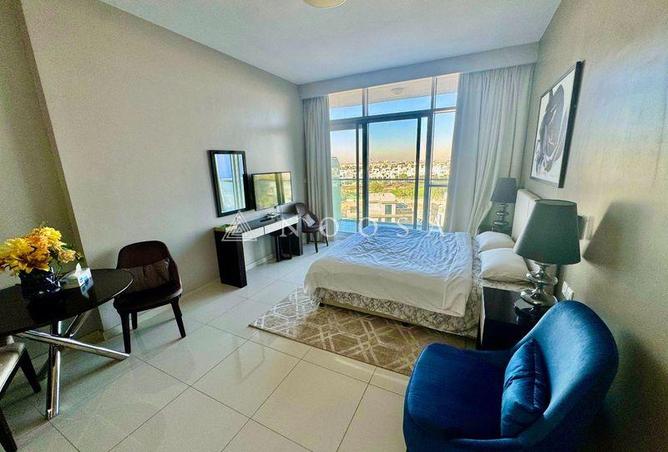 Fully Furnished | Golf View | Spacious photo 3