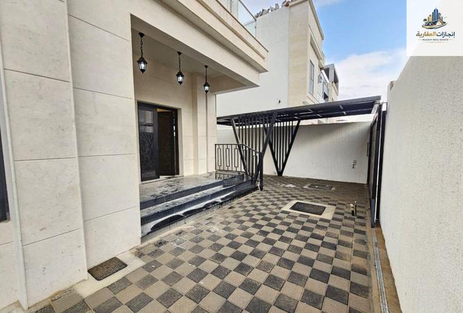 66704008 - Property Image 2