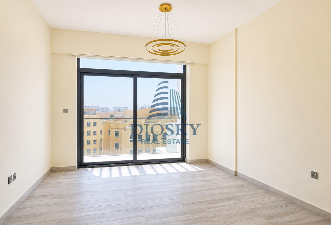 Well Maintained | With Storage | Vacant Now photo 5