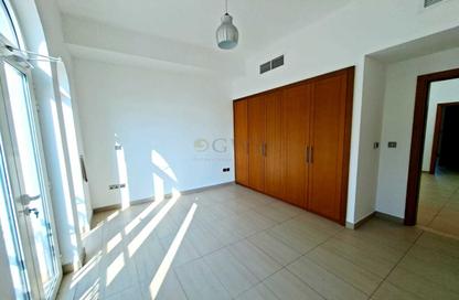Villa - 4 - 5 for rent in Legacy Nova Villas - District 9 - Jumeirah Park - Dubai