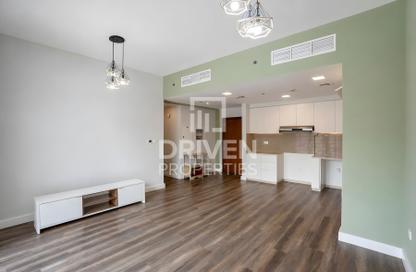 Apartment - 2 Bedrooms - 2 Bathrooms for sale in Zahra Breeze Apartments 3A - Zahra Breeze Apartments 3 - Zahra Breeze Apartments - Town Square - Dubai