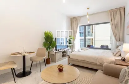Apartment - 1 Bathroom for rent in Oasis 1 - Oasis Residences - Masdar City - Abu Dhabi
