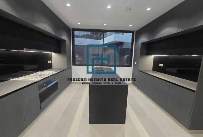 78584079 - Property Image 2