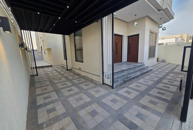 58212378 - Property Image 2