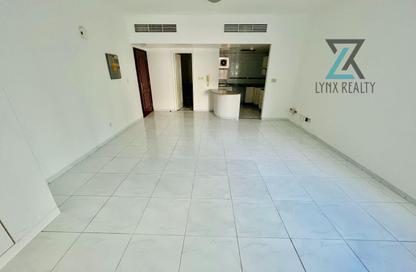 Apartment - Studio - 1 Bathroom for rent in Juvenile Care Association Building - Oud Metha - Bur Dubai - Dubai