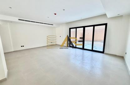 Apartment - 3 Bedrooms - 5 Bathrooms for rent in Nasma Residence - Al Tai - Sharjah