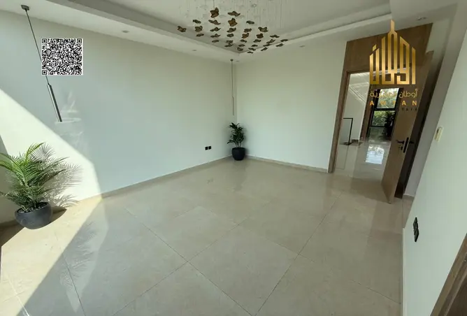 152815695 - Property Image 3