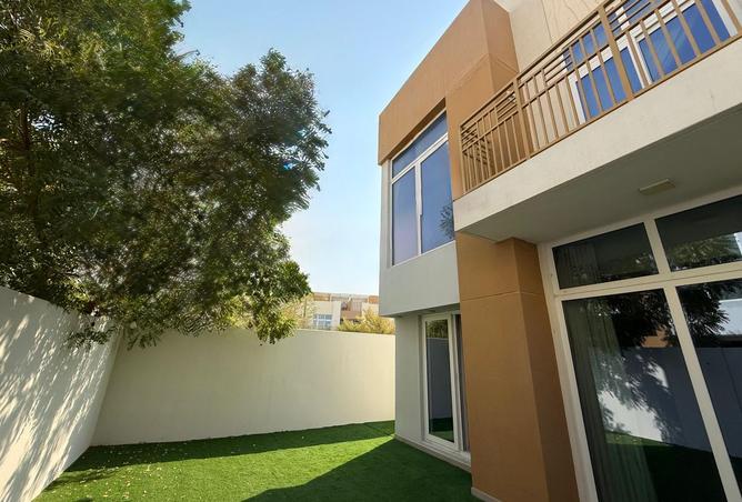 END CORNER UNIT | VACANT | DEAL OF THE DAY