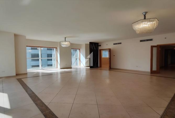 136538950 - Property Image 3