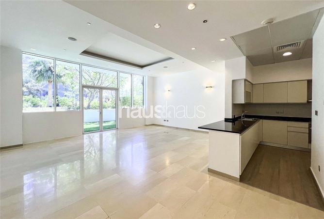 104690700 - Property Image 2