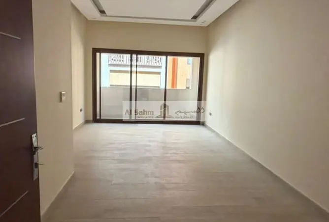 155586375 - Property Image 2