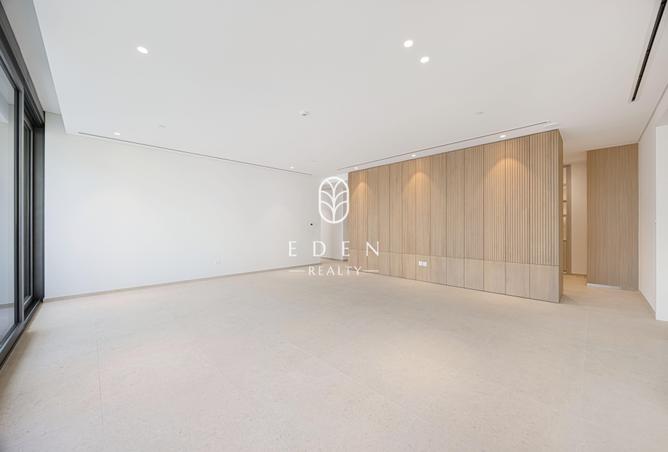 3BR + Maids | Skyline View | Prime Location
