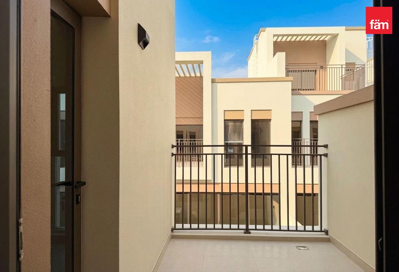 Easy Access To Lagoon | Resort living photo 6