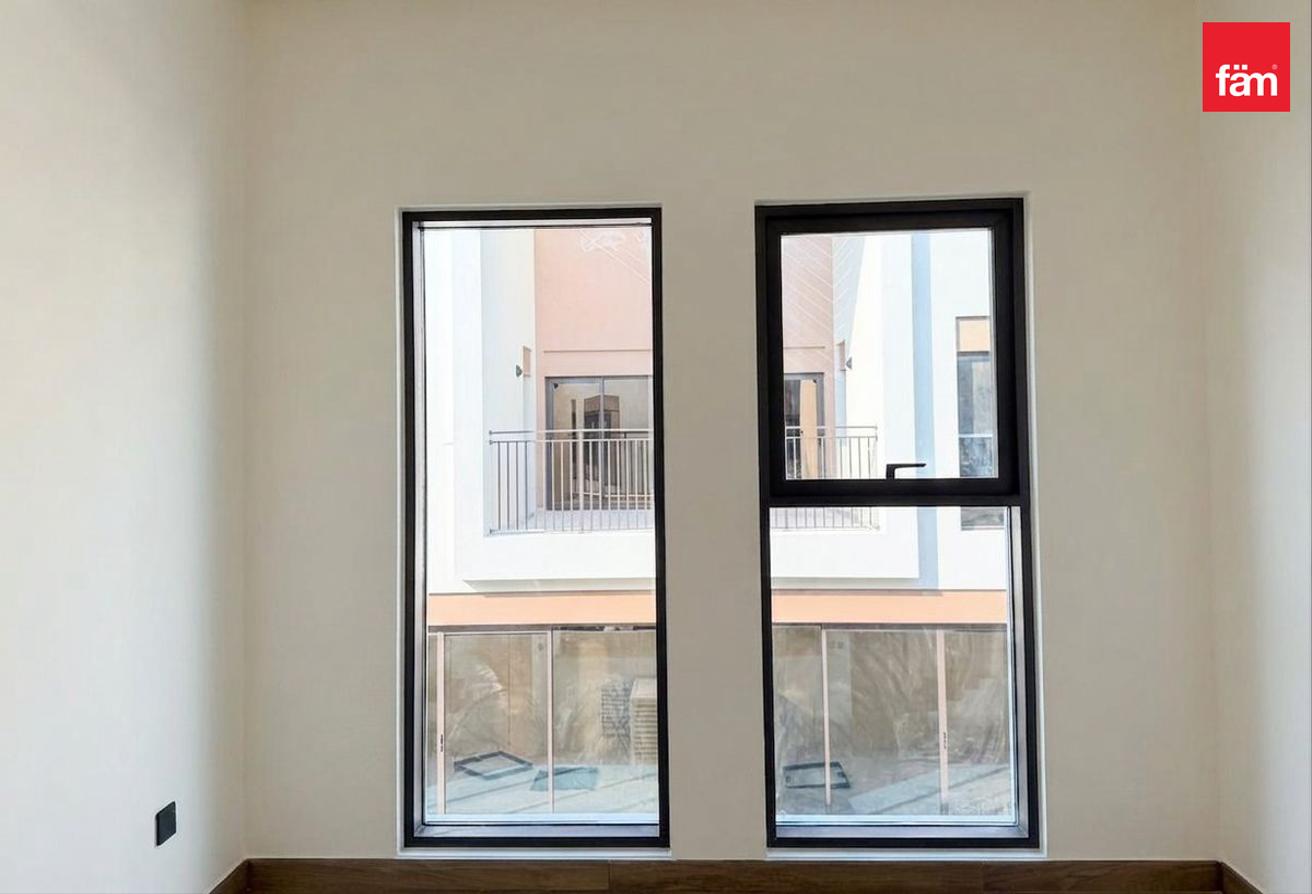 Easy Access To Lagoon | Resort living photo 5