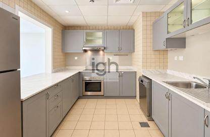 Apartment - 2 - 2 for sale in Azure - Dubai Marina - Dubai