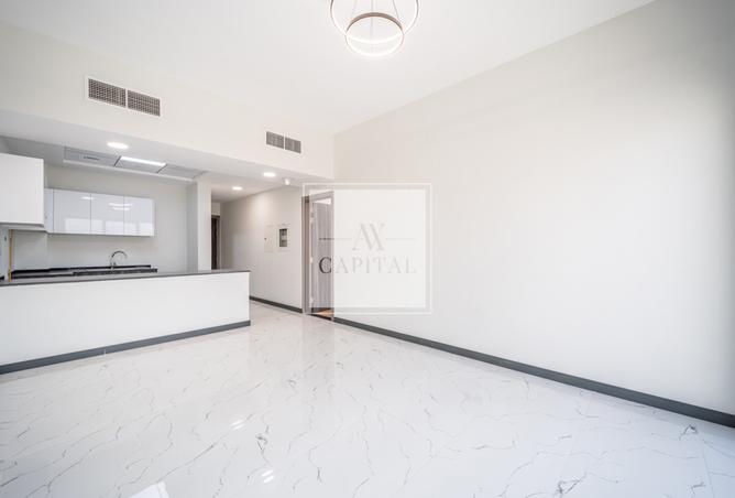 125185457 - Property Image 3