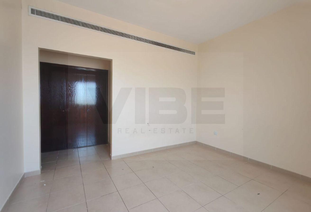 Spacious 4BR Villa for Sale | Desert Facing | UAQ