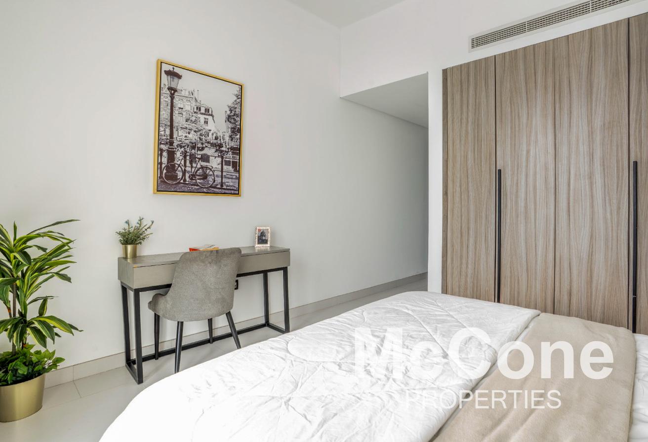 Beach Access | Large Balcony | Burj View photo 16