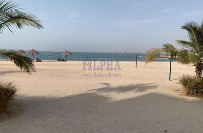 شقة - 1 حمام للايجار في فيروز - باب البحر - جزيرة المرجان - رأس الخيمة
