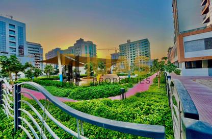 Apartment - 1 Bedroom - 2 Bathrooms for rent in JAR - Jumeirah Garden City - Al Satwa - Dubai