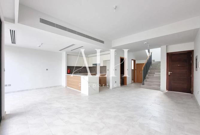100833378 - Property Image 2