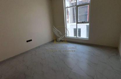 Apartment - 2 - 3 for rent in Al Jurf 3 - Al Jurf - Ajman Downtown - Ajman