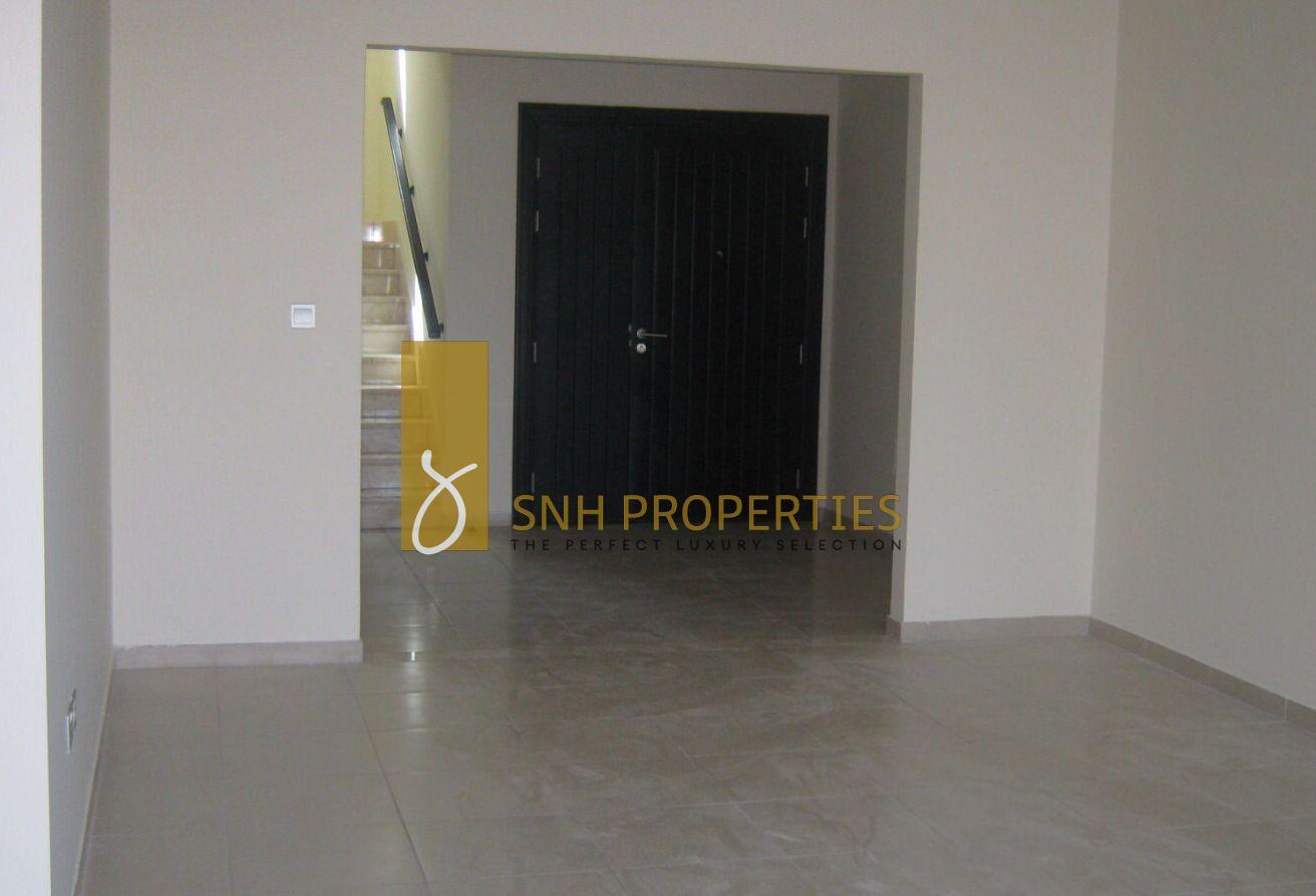3 BR + MAID ROOM | CORNER TOWNHOUSE | PRIVATE GARD photo 6