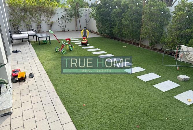 87032428 - Property Main Image