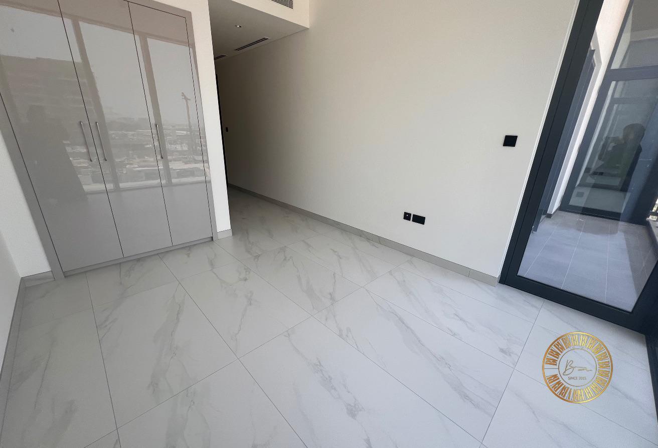 3 BEDROOM + MAID S - 2 COVERED PARKING - TURN KEY photo 13