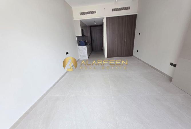92246027 - Property Main Image