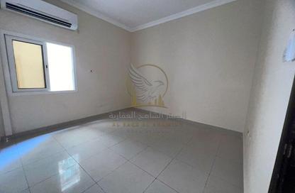Apartment - 1 - 2 for rent in Al Nabaa Building - Al Naba'ah - Al Sharq - Sharjah